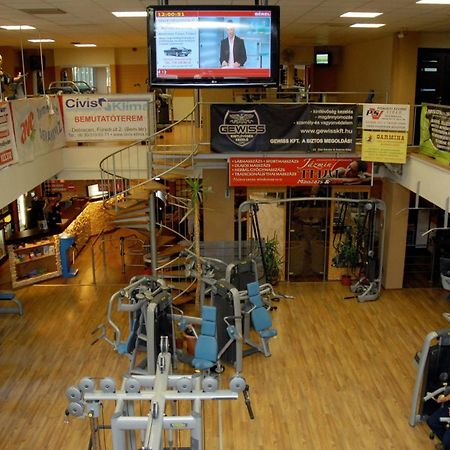 Sport Hotel Дебрецен Экстерьер фото
