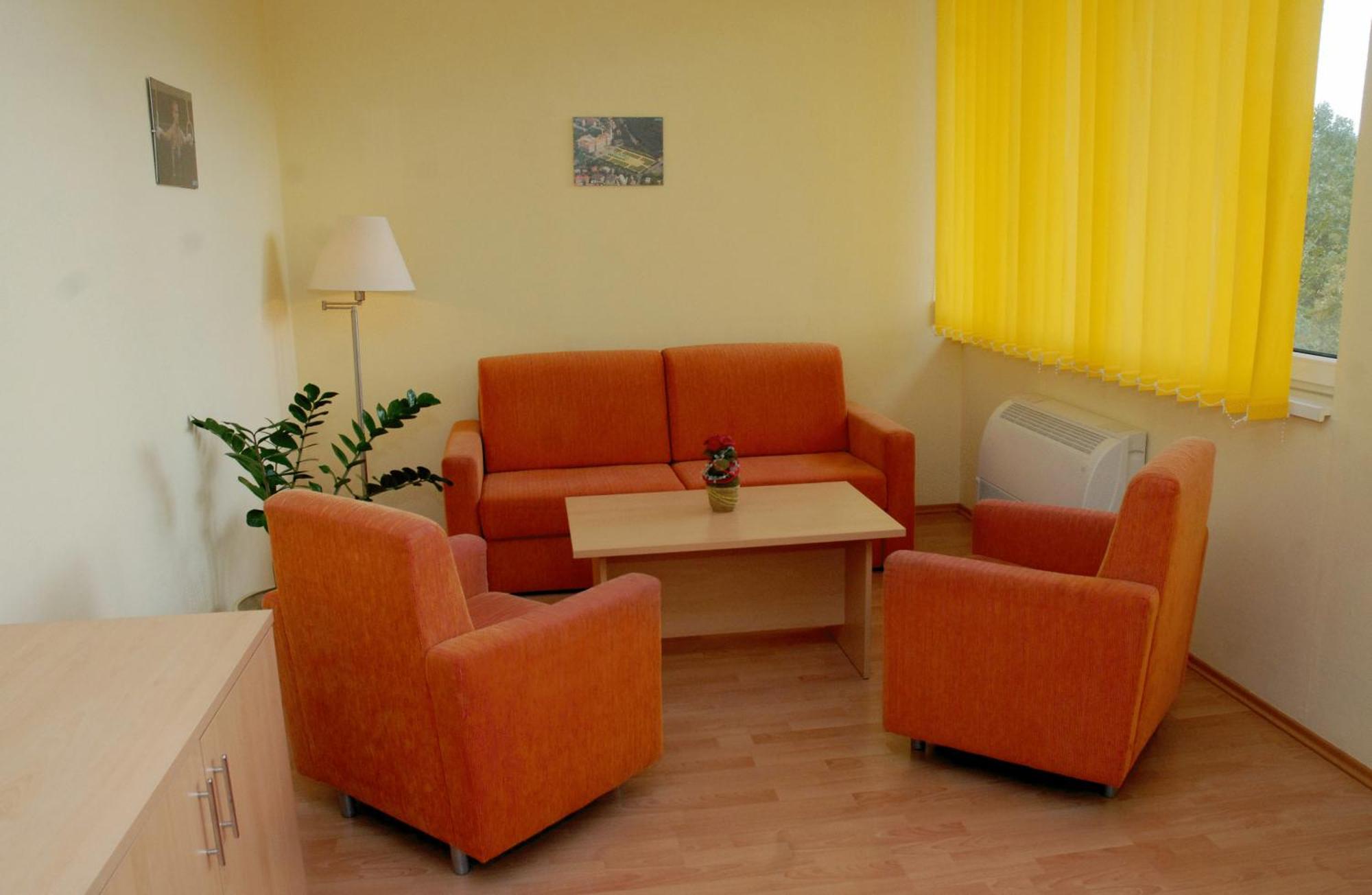 Sport Hotel Дебрецен Экстерьер фото