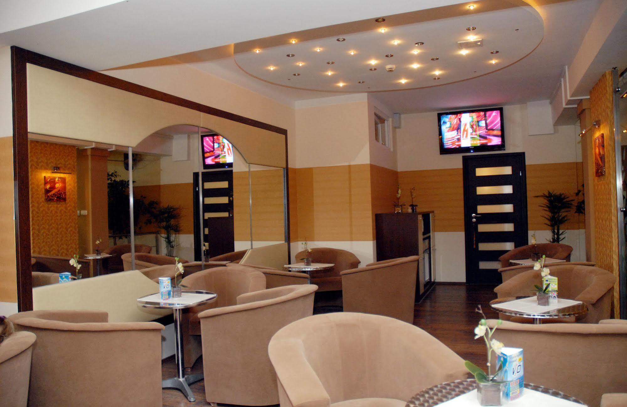 Sport Hotel Дебрецен Экстерьер фото